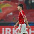 Benfica em peso com João Neves em Tavira