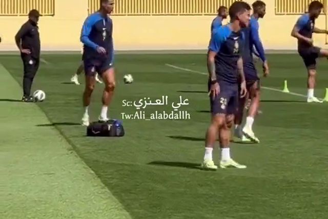 Ronaldo lembra-se de Madrid no treino