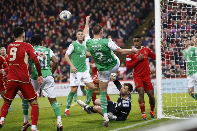 Federação escocesa assume erro do VAR no Aberdeen-Hibernian e pede desculpa