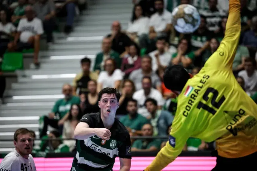 Sporting está a jogar em Veszprém