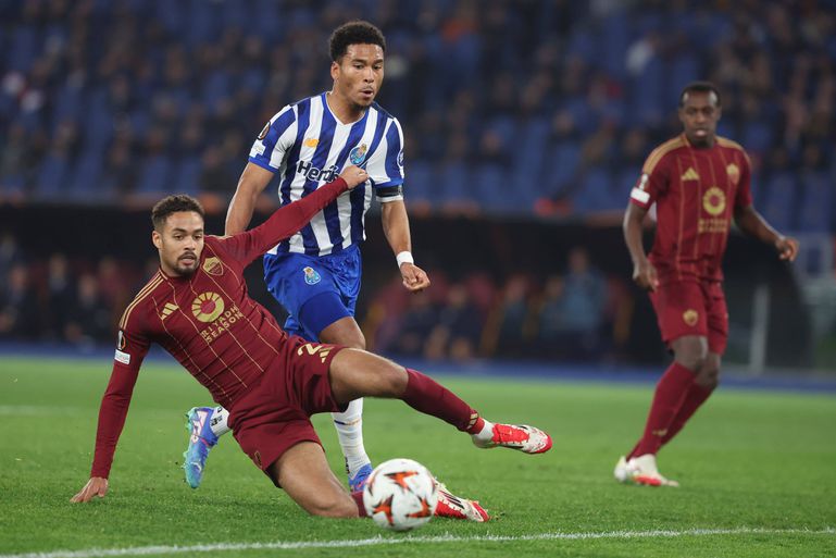 «Futuro do FC Porto é risonho e o treinador sabe isso»