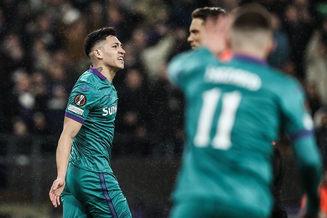 Luis Vázquez deixa Anderlecht a sonhar (vídeo)