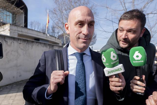Rubiales vai recorrer da sentença devido a beijo a Hermoso