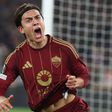 Dybala de volta a Roma, mas sem pressa para largar as muletas