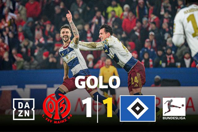 Fábio Vieira marca de livre, mas conta com pequena ajuda