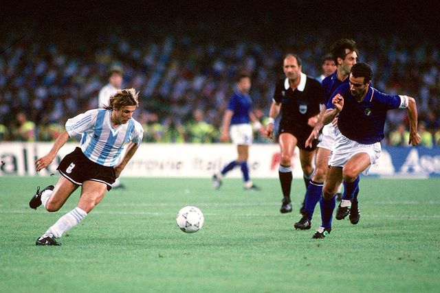 Caniggia com a camisola da Argentina em 1990 - Foto: IMAGO