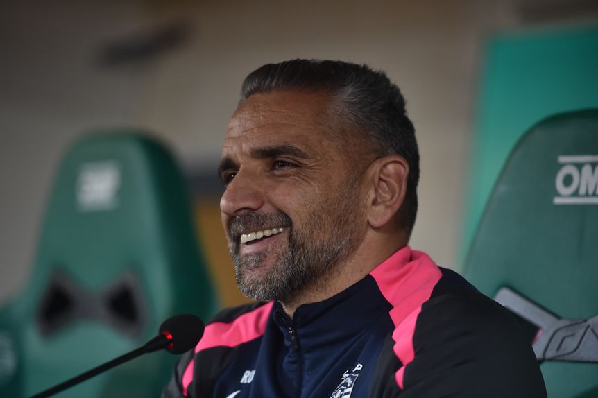 Rui Borges apresentou-se muito bem-disposto na conferência de imprensa (Foto Miguel Nunes)