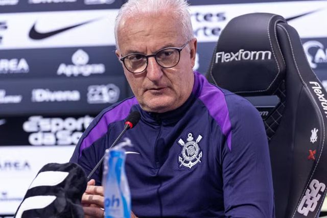 Dorival Júnior conta com meia dúzia de estrangeiros no plantel - Foto: Corinthians