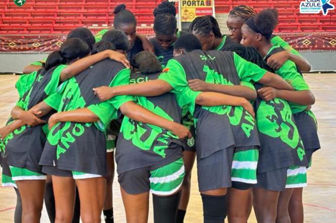 Equipa feminina de basquetebol do Sporting Clube de Luanda iniciou defesa do título com vitória folgada