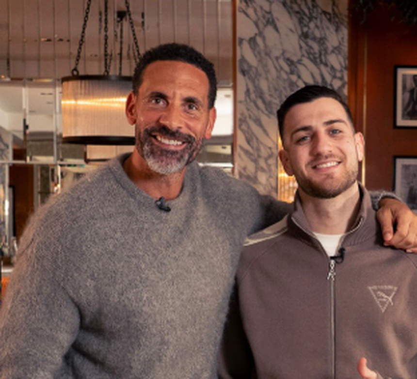 Rio Ferdinand com Diogo Dalot. Foto: Instagram/Rio Ferdinand