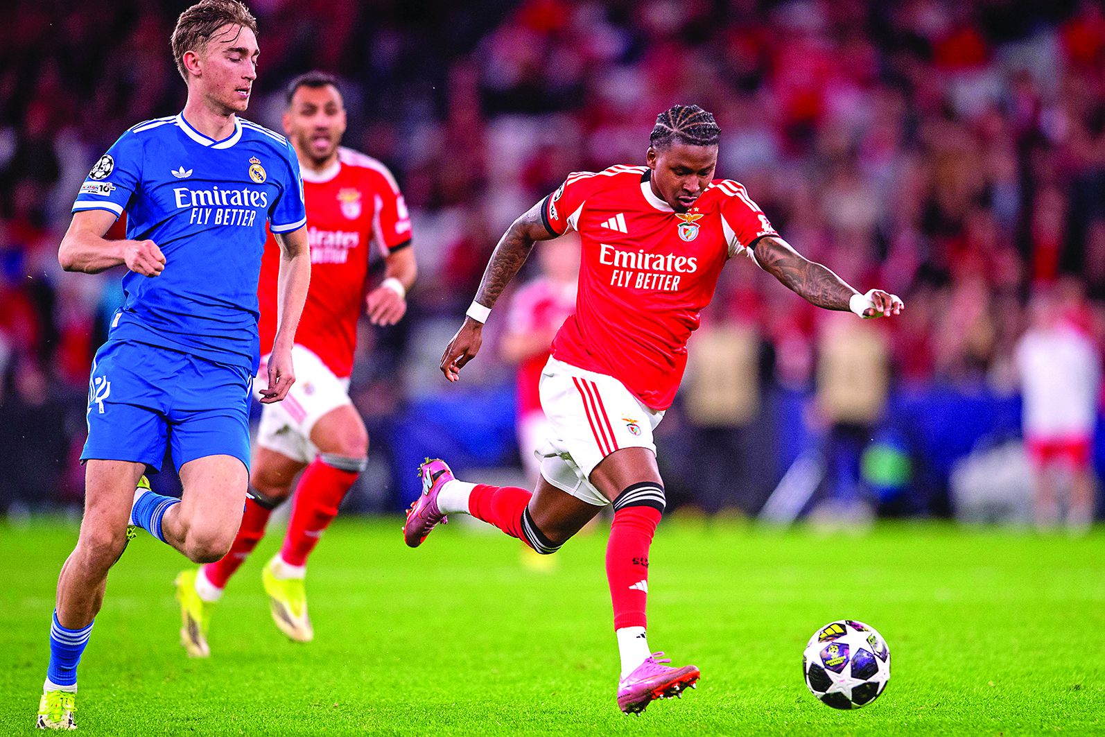 Sidny, neste lance a fugir de Huijsen, jogou 10 minutos contra o Real Madrid — Foto: IMAGO