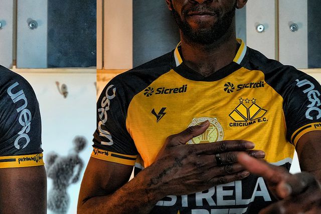 Criciúma oficializa contratação de ex-Sporting