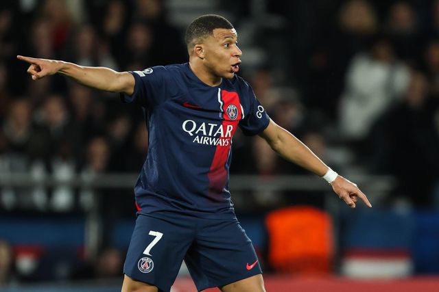 «Mbappé está a milhas de distância de Messi e Cristiano Ronaldo»