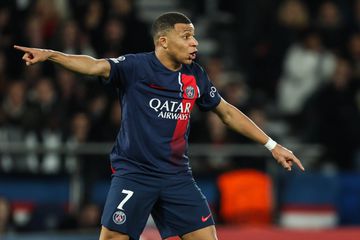 «Mbappé está a milhas de distância de Messi e Cristiano Ronaldo»