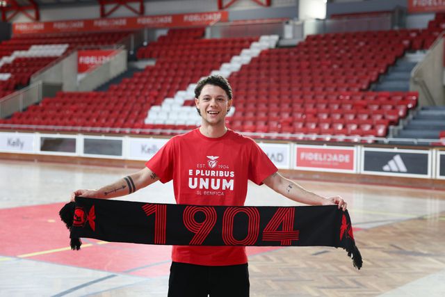 Afonso Jesus renova com o Benfica