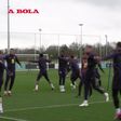 Quatro jogadores de Inglaterra falharam treino