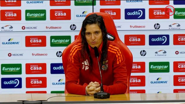 «Já não ando aqui à procura de recordes na Luz, por isso há bilhetes pagos»