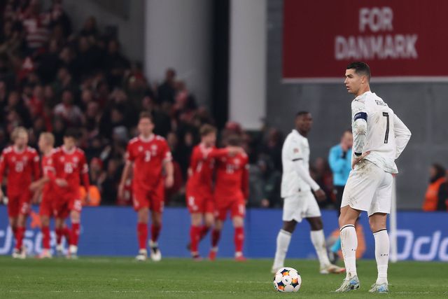 VÍDEO: Hojlund marca a Portugal e festeja... à Cristiano Ronaldo