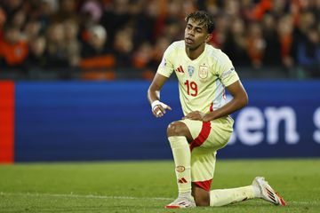 «Li comparações exageradas, Lamine Yamal não é Messi»