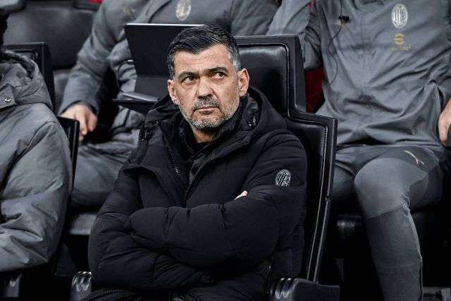 Sérgio Conceição no banco de suplentes do Milan