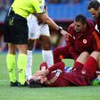 Paulo Dybala saiu lesionado do jogo da Roma com o Cagliari (IMAGO)