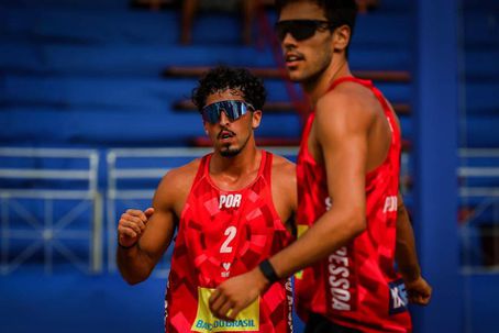 Pedrosa e Campos avançam para os oitavos em praia mexicana