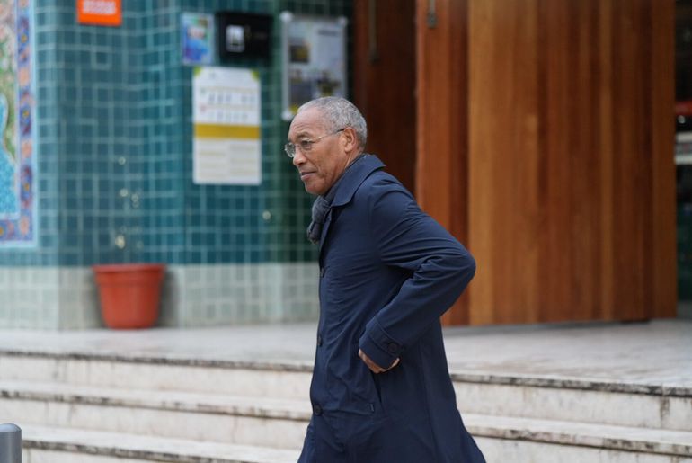 Shéu Han no velório de Silvino (Foto: Maycon Quiozini)