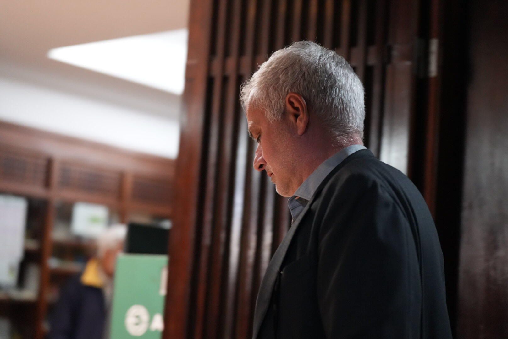 José Mourinho no velório de Silvino (Foto: Maycon Quiozini)