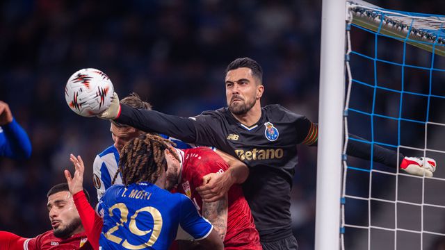 «O FC Porto tem o melhor guarda-redes do Mundo»