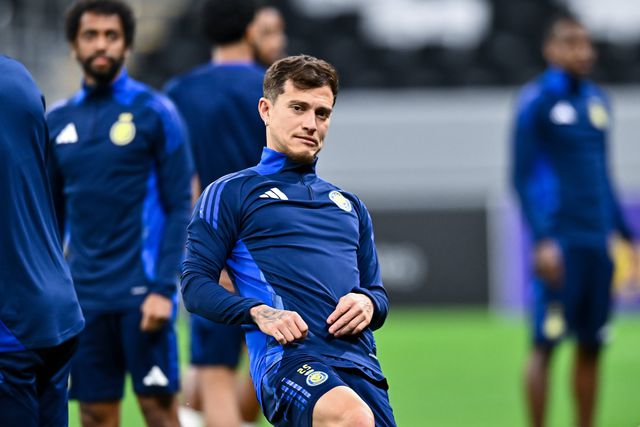 Otávio joga atualmente no Al Qadsiah