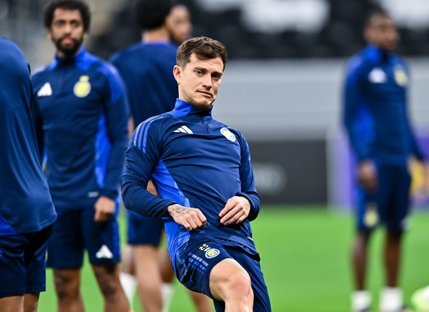 Otávio joga atualmente no Al Qadsiah