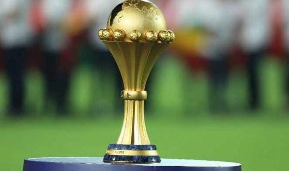 Este é o troféu entregue ao vencedor da CAN - Foto: CAF