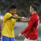 Neymar e Rooney defrontaram-se num particular em 2013