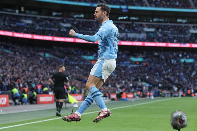 VÍDEO: Bernardo Silva coloca Man. City em vantagem em Wembley perto do fim