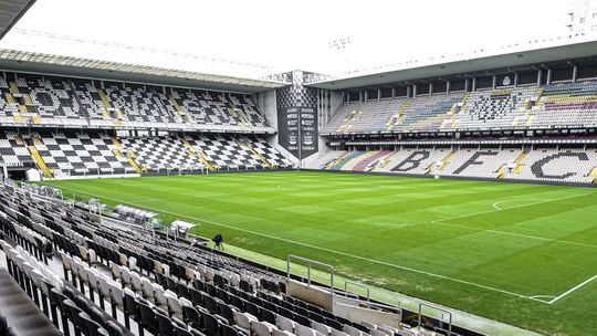 Boavista: fundo de Singapura quer comprar SAD axadrezada