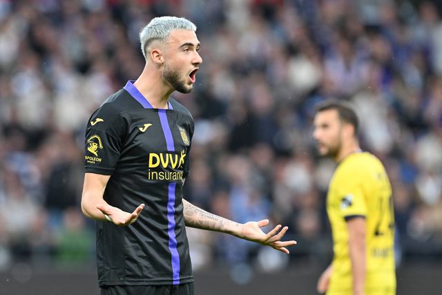 Sporting não espera e avança por Debast