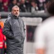Ange Postecoglou durante o jogo de Frankfurt com o Eintracht, na Liga Europa