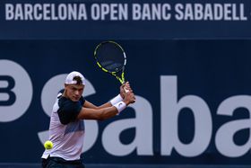 Choque em Barcelona! Alcaraz despachado por amigo de infância na final