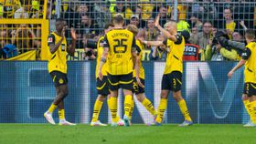 Dortmund reage à eliminação europeia e dá salto de gigante na tabela