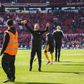 Vítor Pereira a celebrar a vitória dos Wolves em Old Trafford