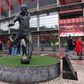 Estátua de Eusébio no Estádio da Luz (Foto: A BOLA)