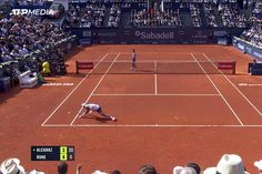 Rune despacha Alcaraz na final de Barcelona