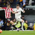 Golo monumental de Valverde mantém Real agarrado ao título