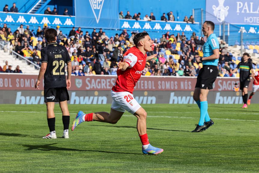Criativo dos arsenalistas muito elogiado por adjunto português com quem trabalhou no PSG (Foto: Miguel A. Lopes/LUSA)