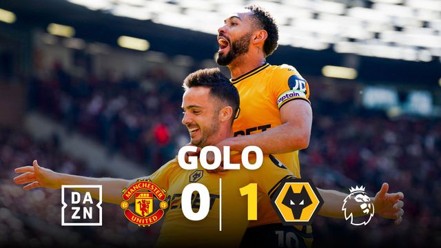 Sarabia estava com fé! Convenceu três a deixarem-no marcar o livre e brilhou!