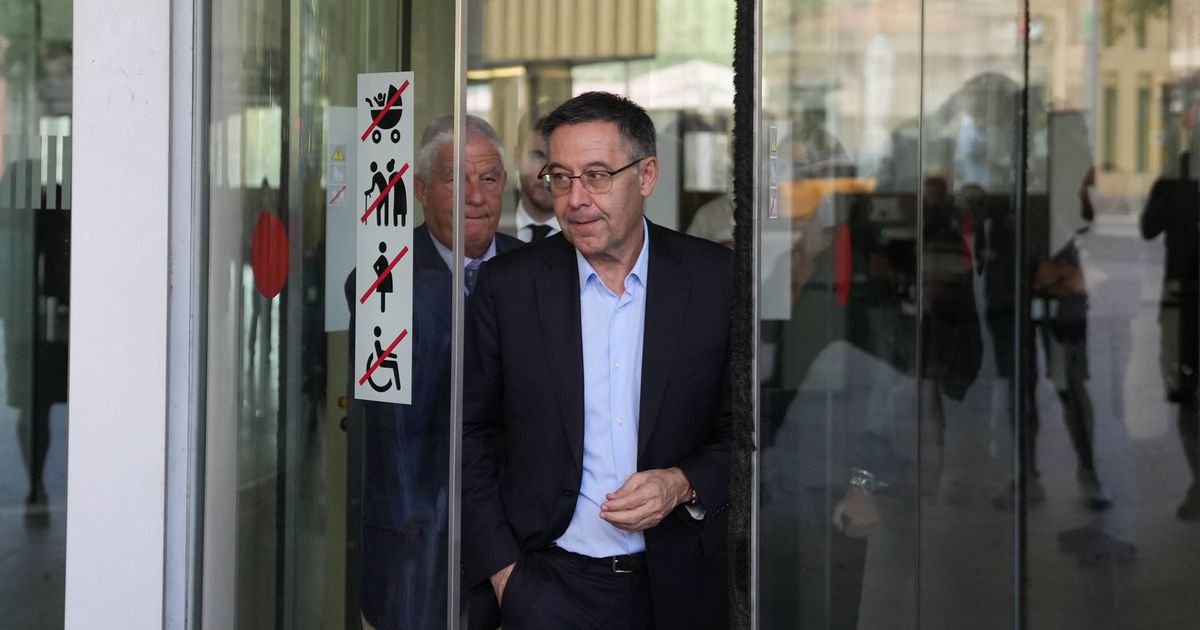 «Real Madrid contratou marido da responsável pela arbitragem do futebol feminino»