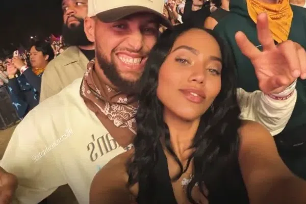 Stephen e Ayesha Curry no Festival Coachella, em Indio (California)