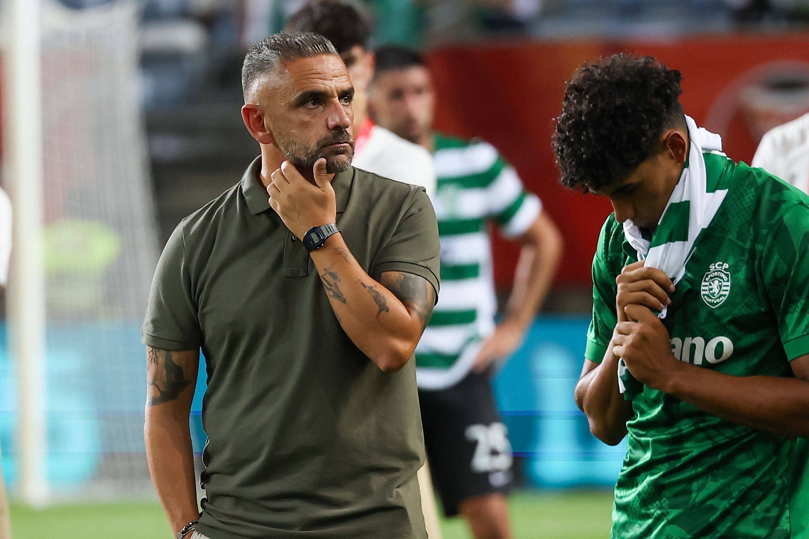 Rui Borges preocupado com lesões que continuam a não largar o plantel - Foto: IMAGO