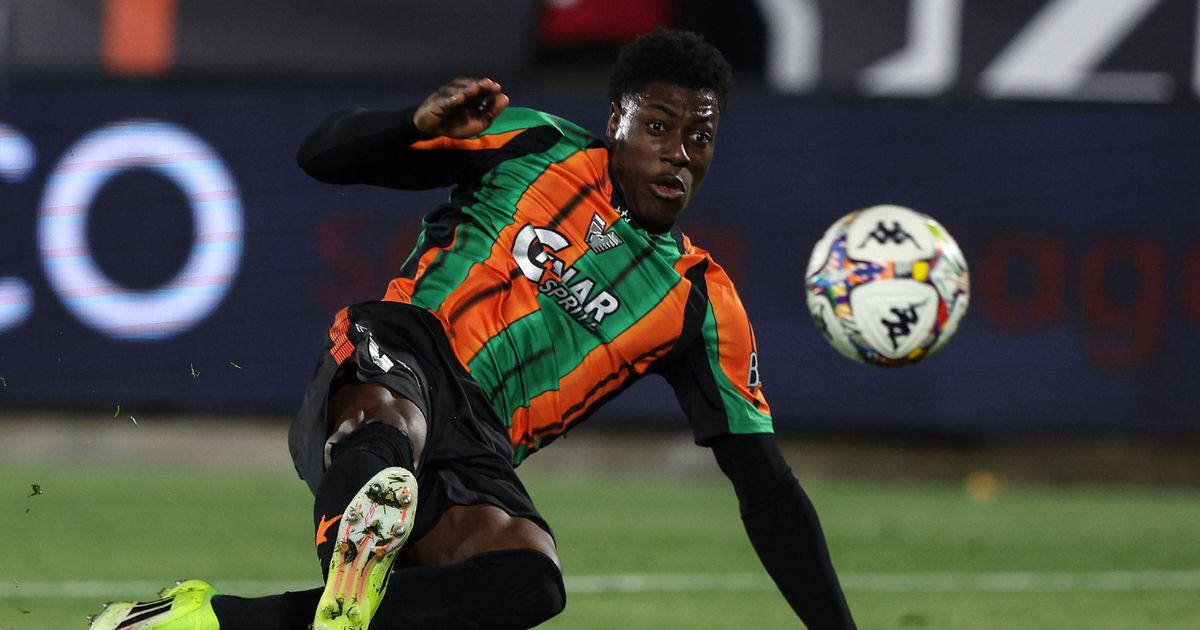 Sporting já fez manifestação de interesse ao Veneza por Doumbia (com o Benfica atento)