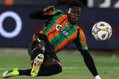 Issa Doumbia (1,87 metros e 79 quilos), médio de 22 anos do Veneza - Foto: IMAGO